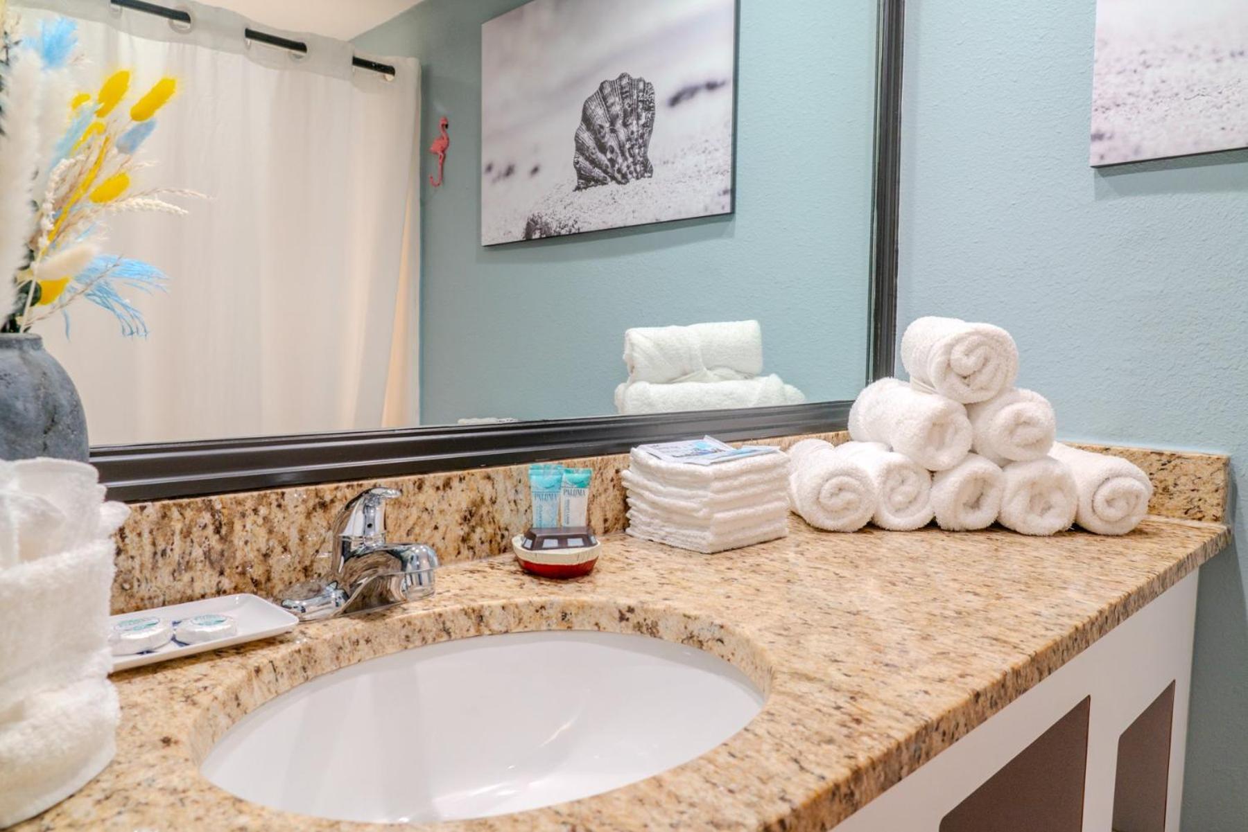 Beautiful Ocean Front Double Queen Suite - Sea Mist Resort 20905 - Perfect For 2-4 Guests! Myrtle Beach Eksteriør billede