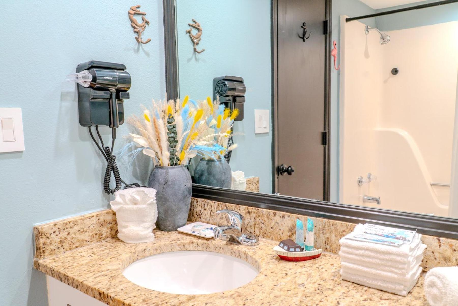 Beautiful Ocean Front Double Queen Suite - Sea Mist Resort 20905 - Perfect For 2-4 Guests! Myrtle Beach Eksteriør billede